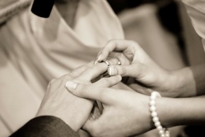 アイラブユーの結婚指輪で結婚運が上がる、理想の相手が見つかる待ち受け画像