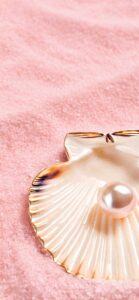 ピンクの貝殻と真珠（マーメイドの恋）