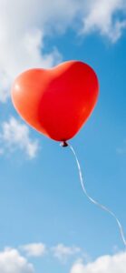 連絡が来る待ち受け、赤い風船、ハートの風船 